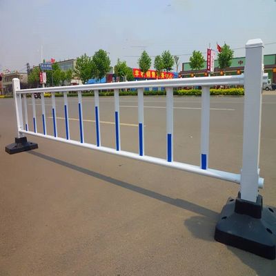 筑牢城市安全防線 市政護(hù)欄、道路隔離柵與交通防撞護(hù)欄的防腐材料解析